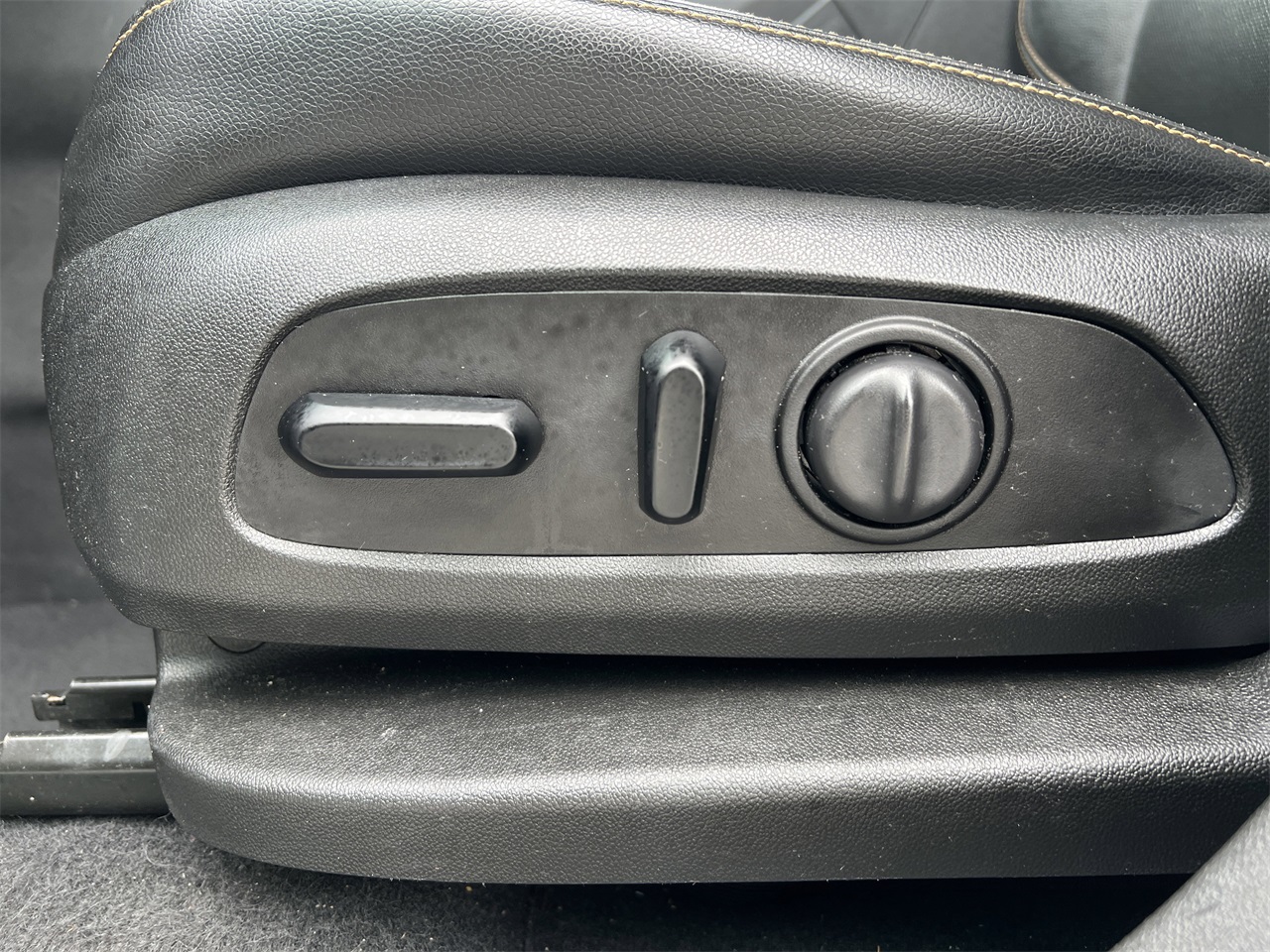 2021 Gmc Terrain SLT photo 2