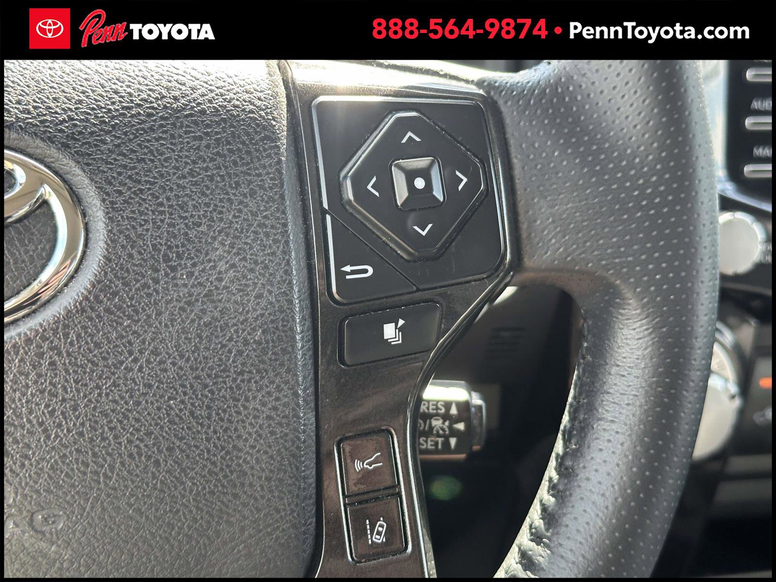 2022 Toyota 4Runner Premium photo 22