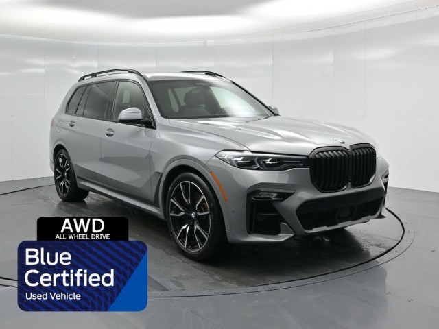 2021 BMW X7 40i's photo