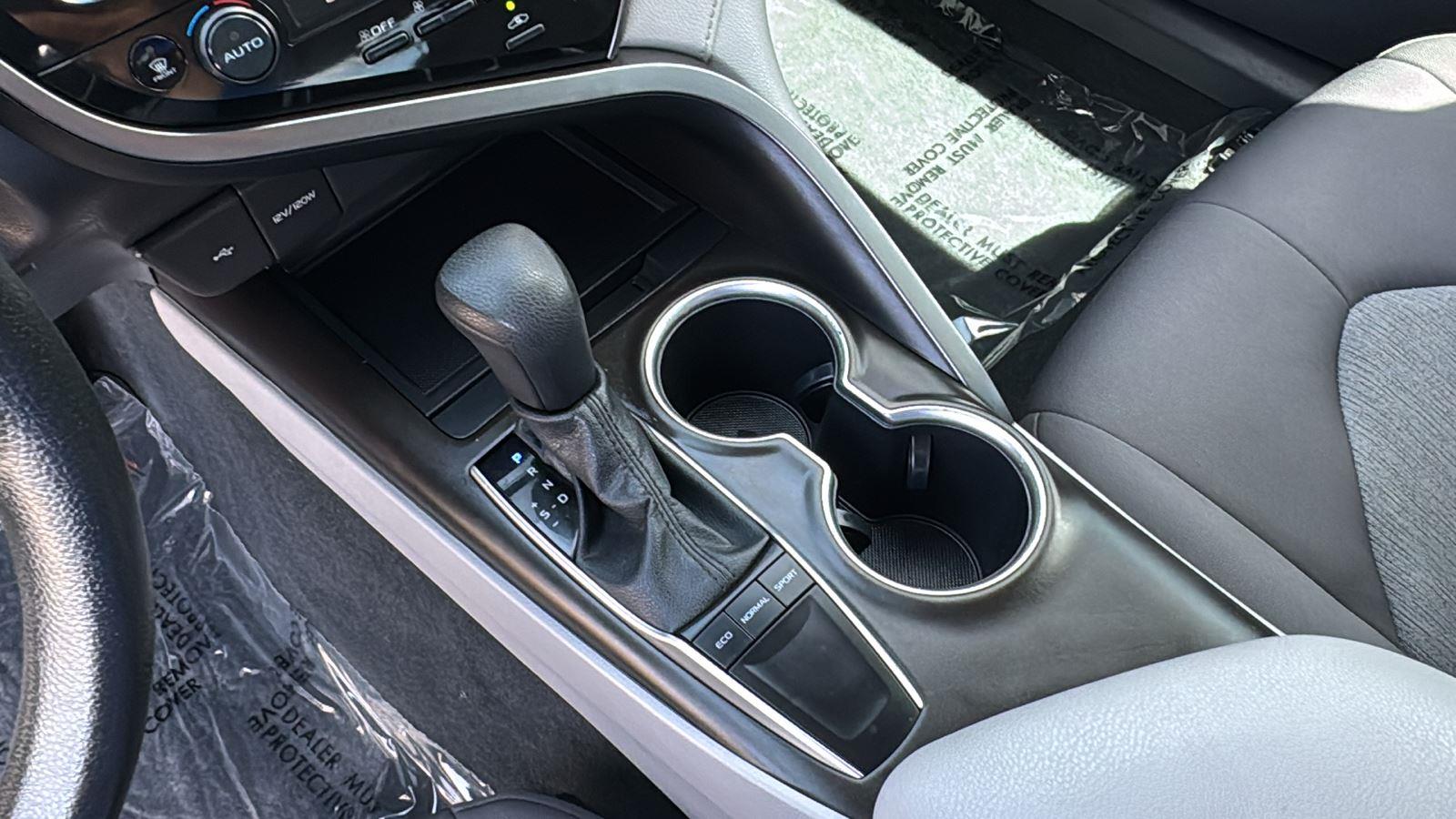 2023 Toyota Camry LE photo 15