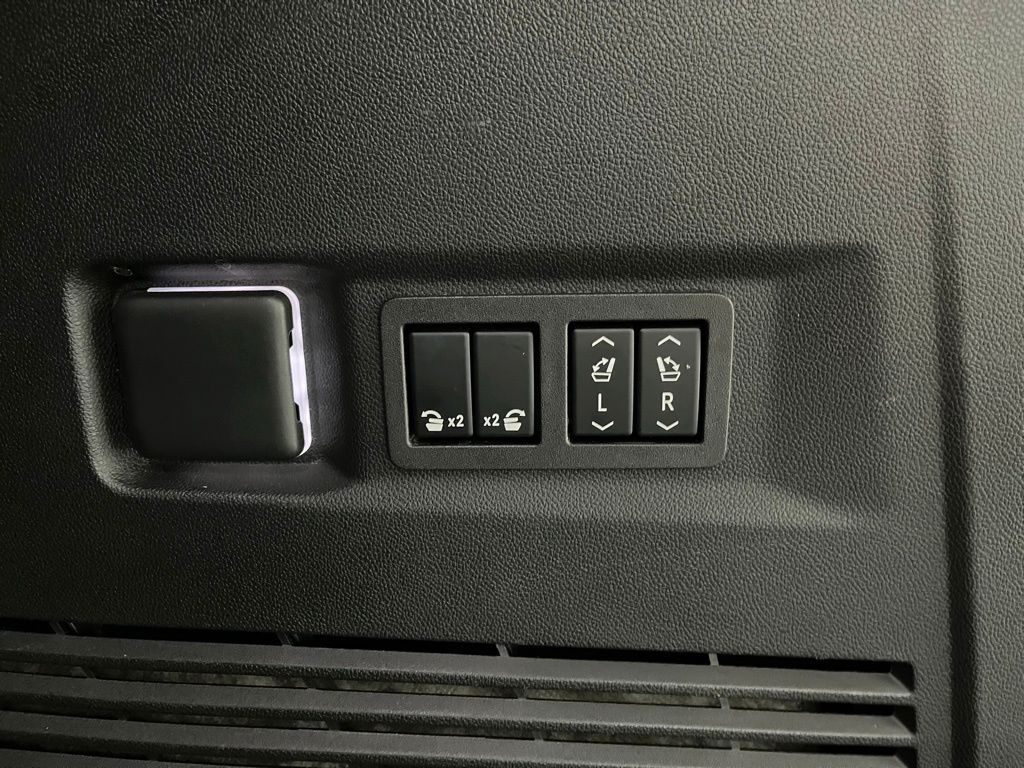 2023 Chevrolet Tahoe LT photo 35
