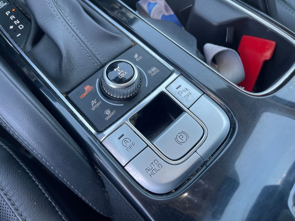 2020 Kia Telluride EX photo 16