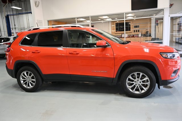 2021 Jeep Cherokee Latitude photo 3