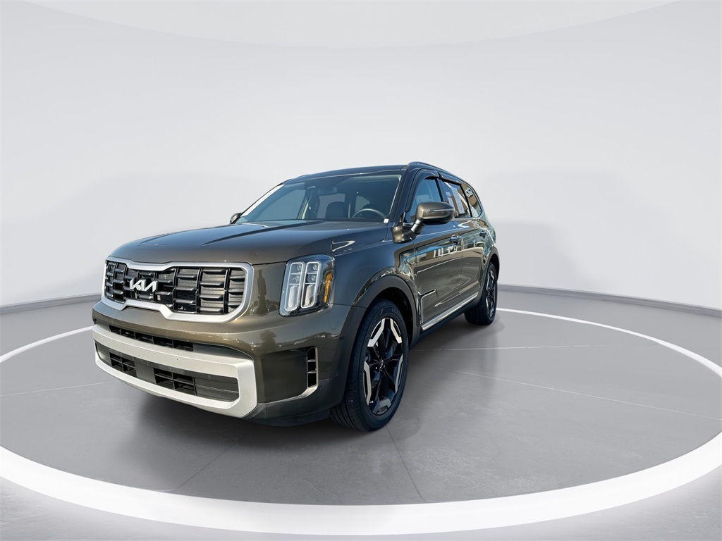 2024 Kia Telluride S photo 3