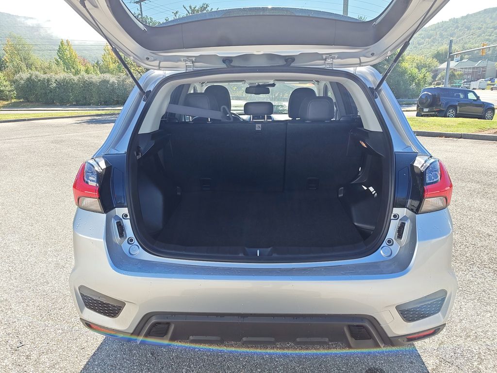 2024 Mitsubishi Outlander Sport ES photo 7