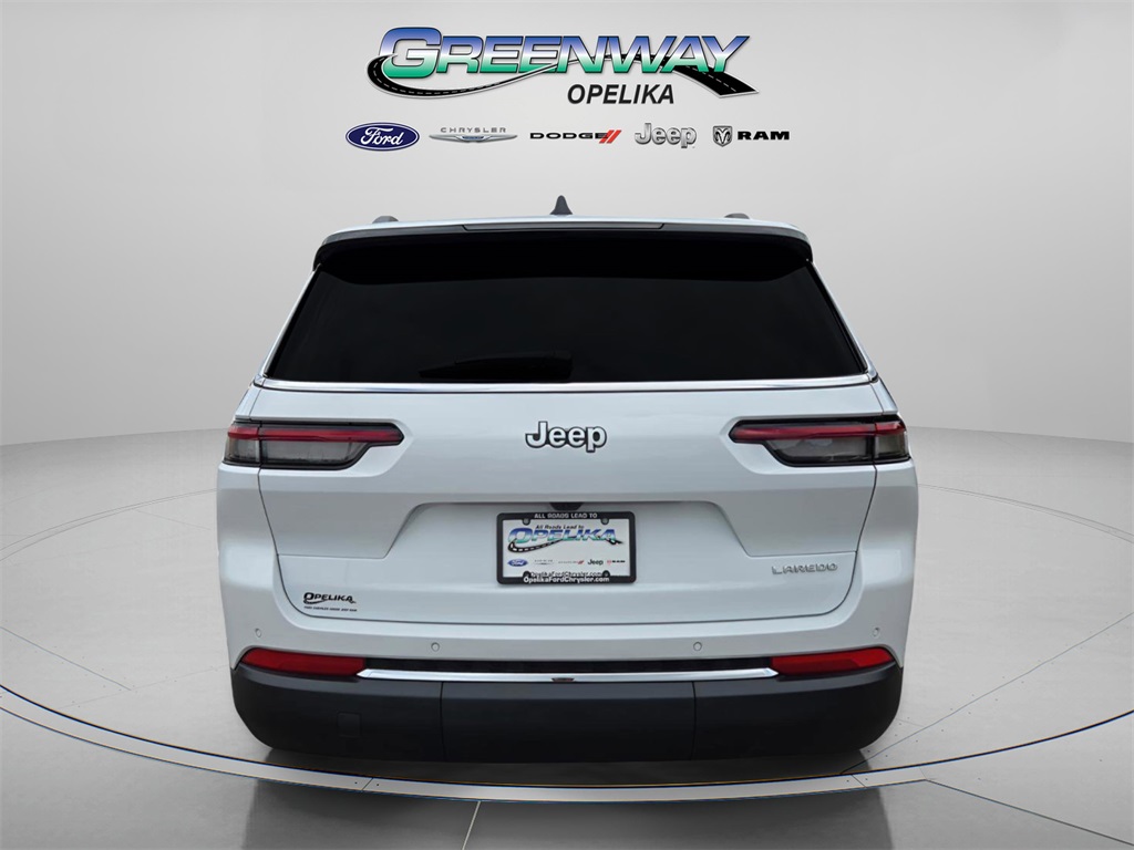 2025 Jeep Grand Cherokee Laredo photo 3