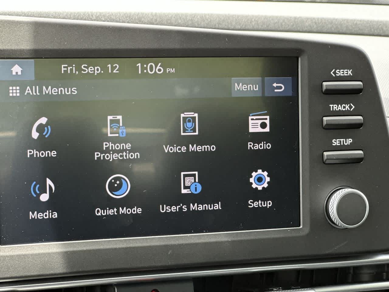 2025 Hyundai Elantra SE photo 16