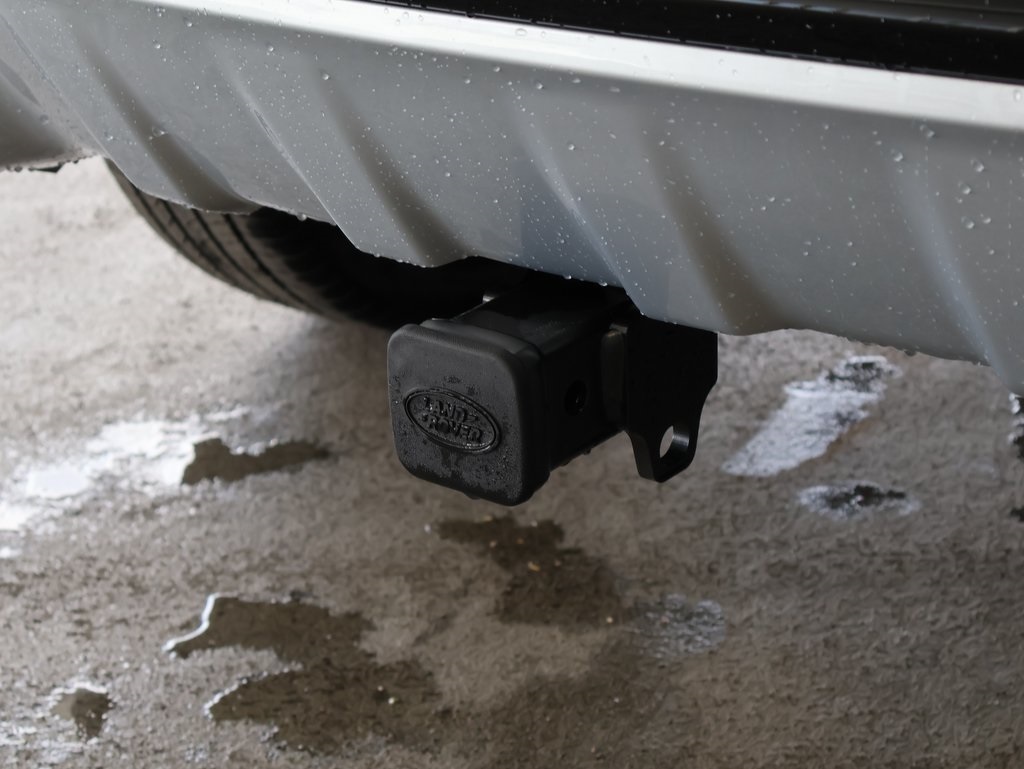 2025 Land Rover Discovery Sport SE photo 8
