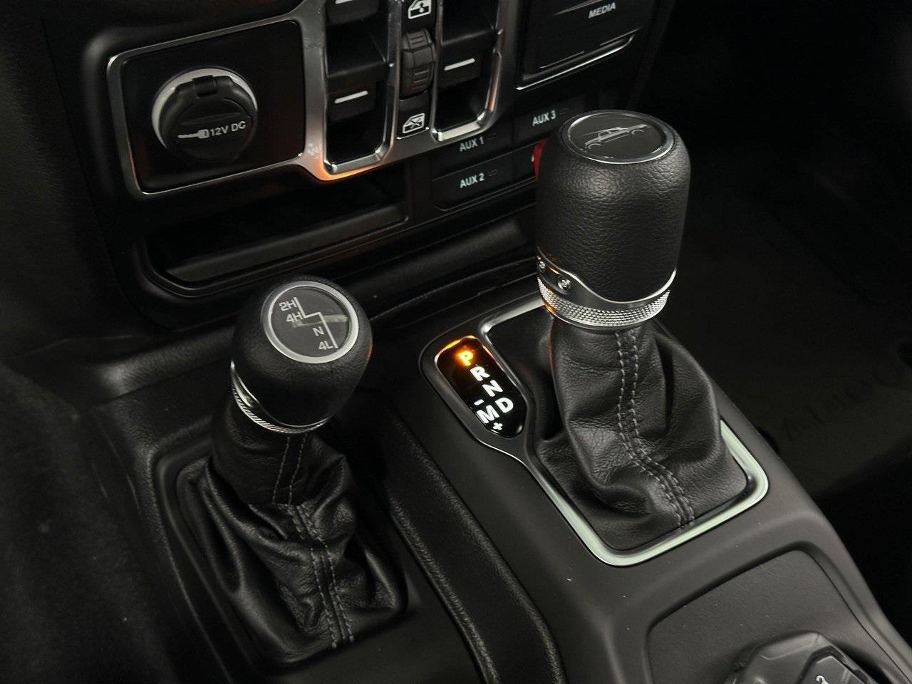 2025 Jeep Gladiator Sport S photo 29
