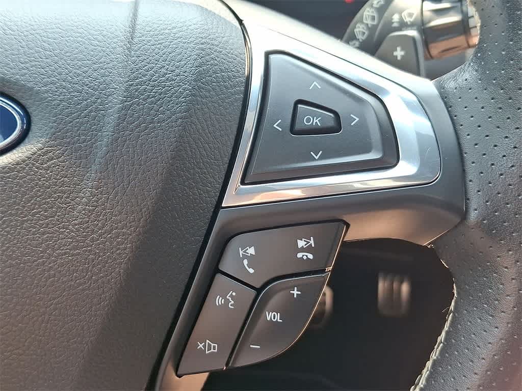 2023 Ford Edge ST photo 20