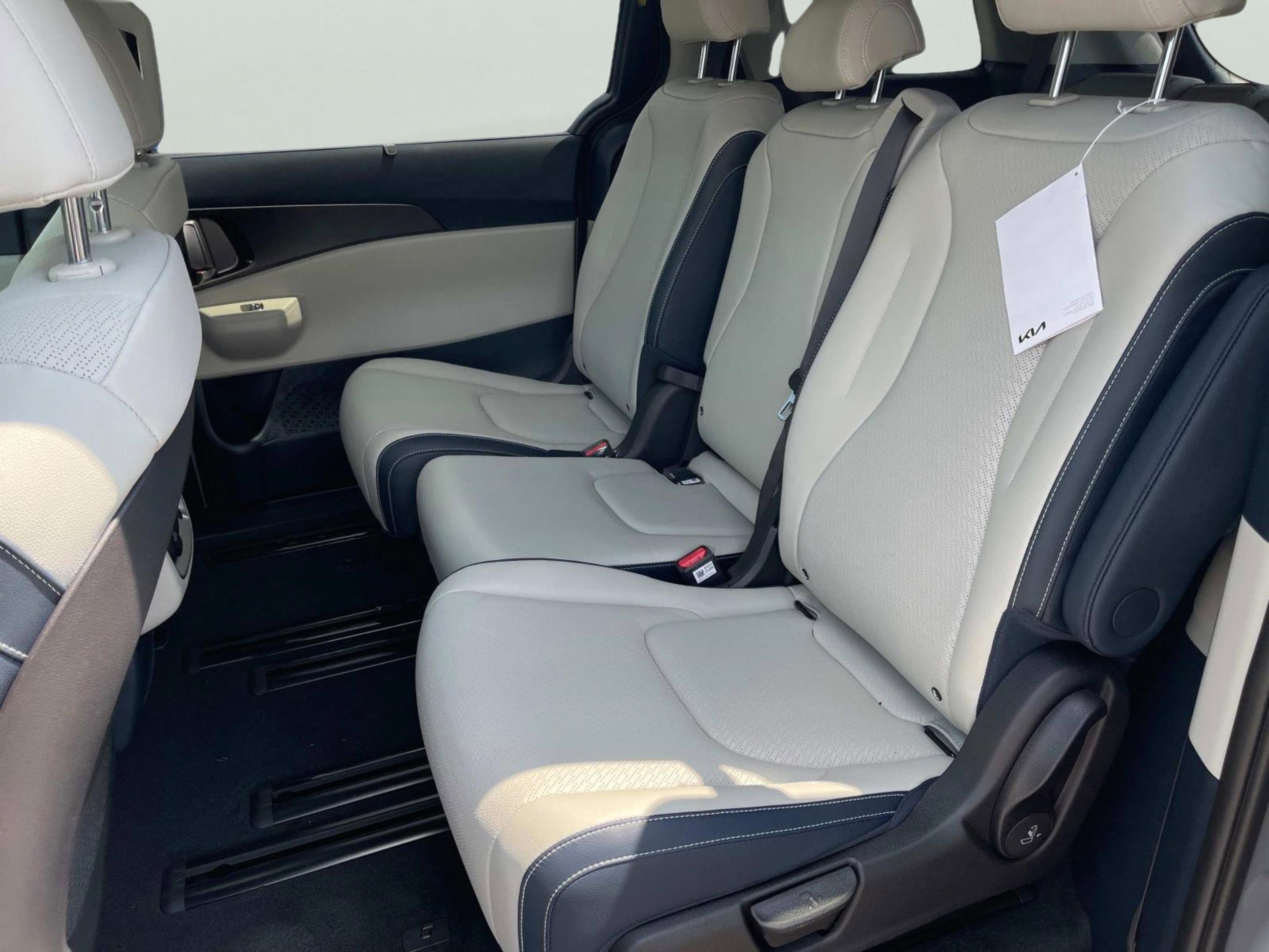 2026 Kia Carnival SX Prestige photo 20