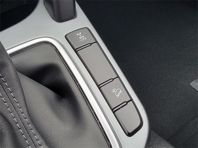 2024 Kia Seltos LX photo 32