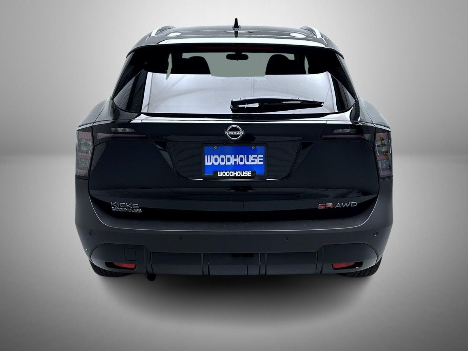 2025 Nissan Kicks SR photo 3