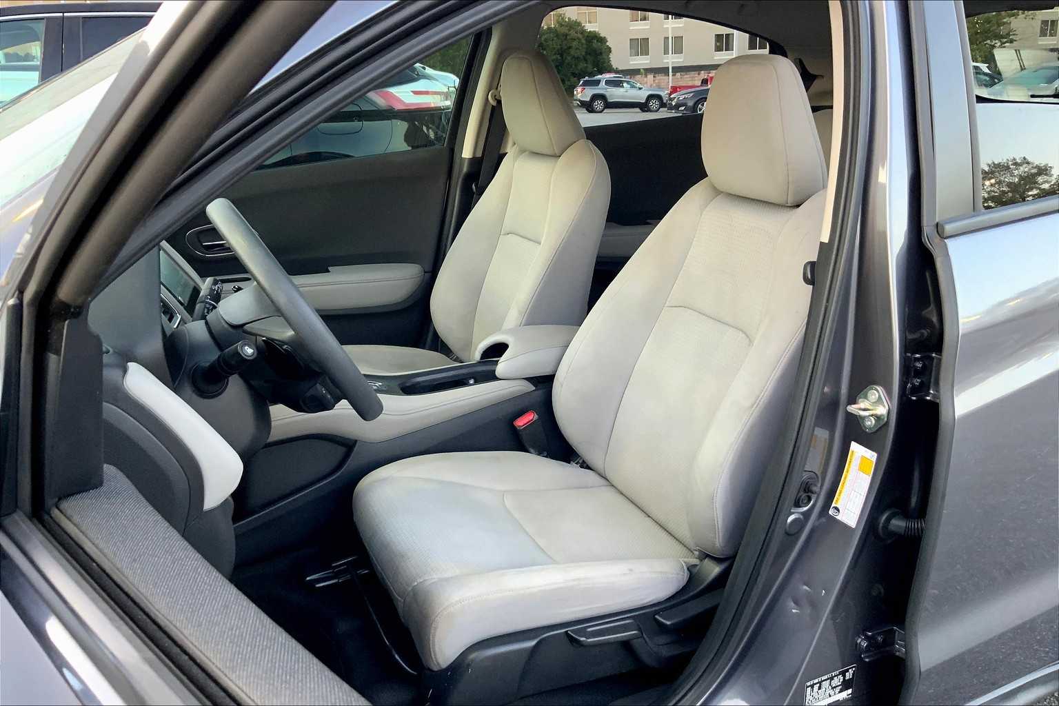 2019 Honda HR-V EX 2WD photo 7
