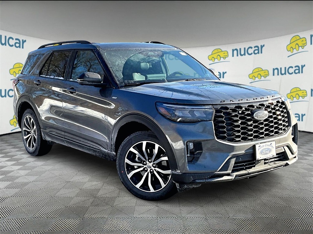 2026 Ford Explorer ST-LINE's photo