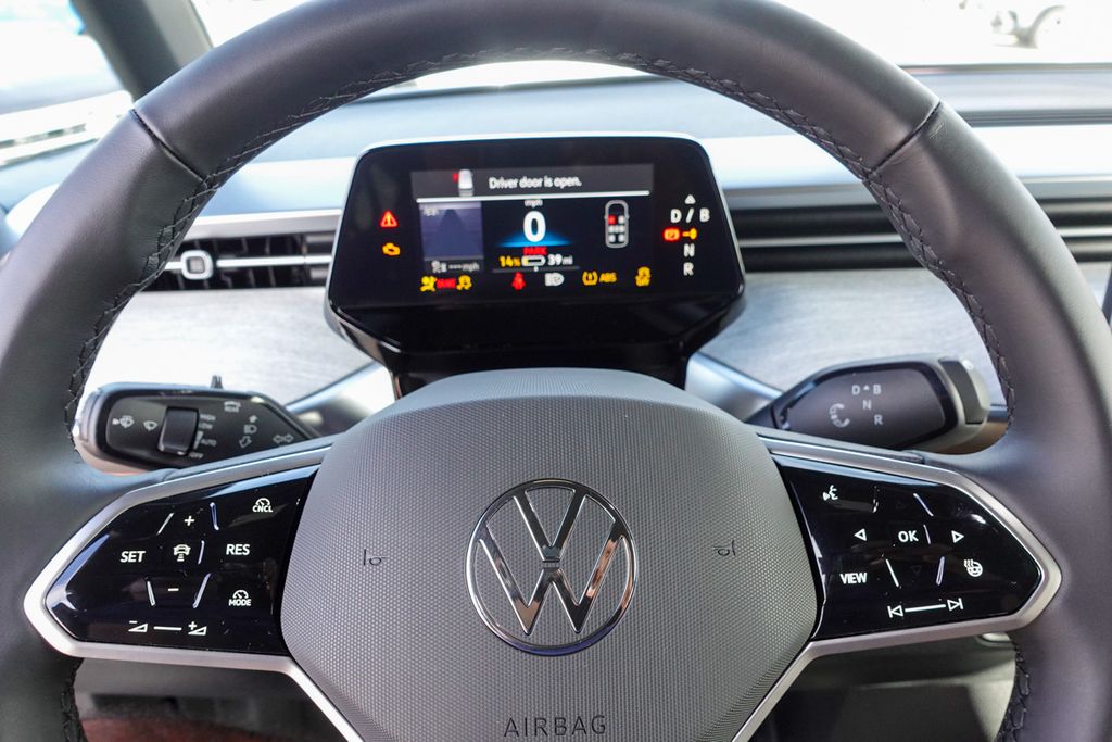 2025 Volkswagen ID. Buzz Pro S photo 12