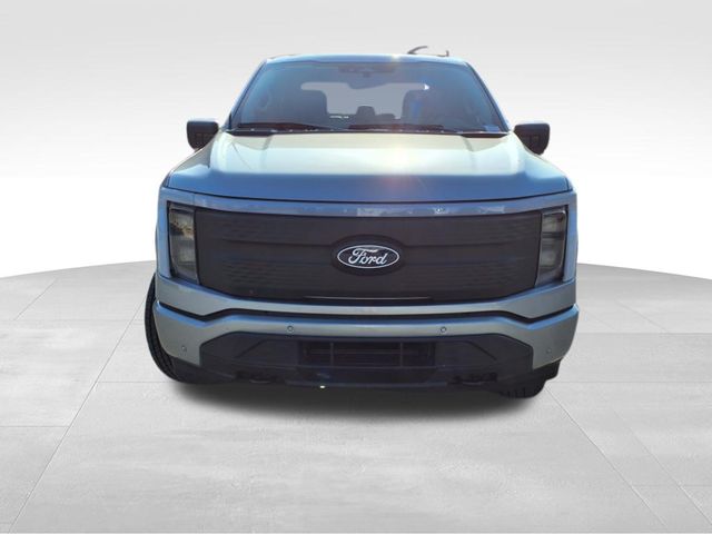 2025 Ford F-150 Lightning photo 9