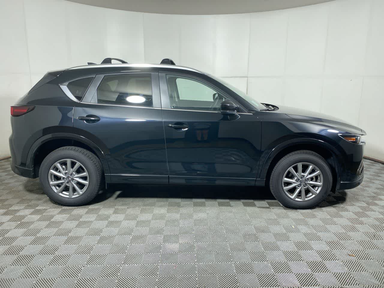 2025 Mazda CX-5 2.5 S Preferred photo 3