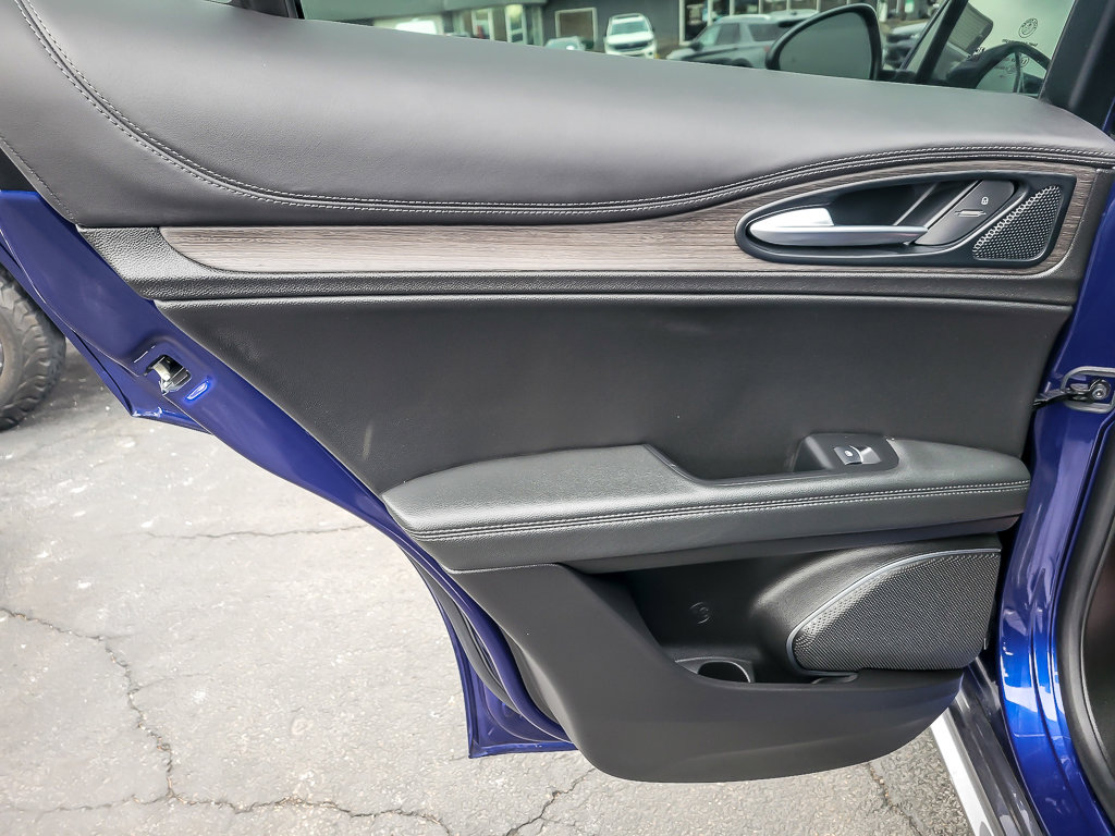 2023 ALFA ROMEO STELVIO - Image 20