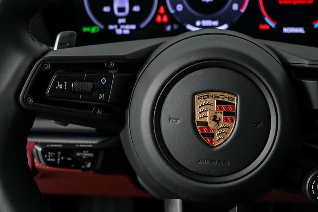 2025 Porsche Panamera Base photo 10