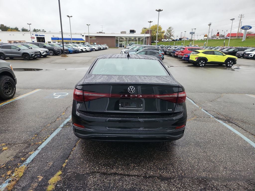 2026 Volkswagen Jetta 1.5T SE photo 3