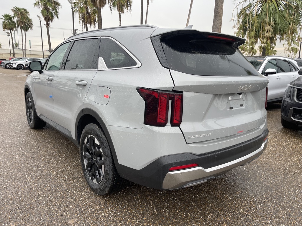 2025 Kia Sorento S photo 3