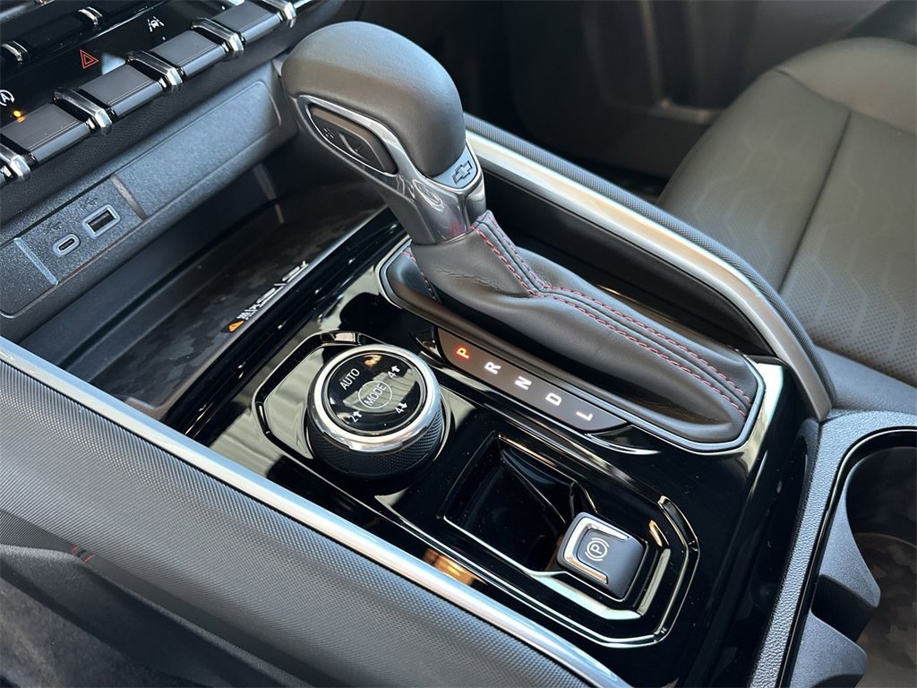2026 Chevrolet Colorado Z71 photo 16