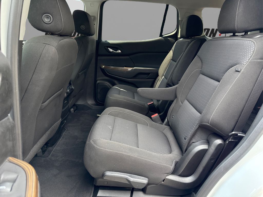 2023 Gmc Acadia SLE photo 8