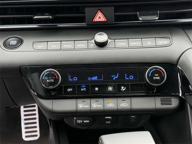 2025 Hyundai Elantra Hybrid SEL Sport photo 18