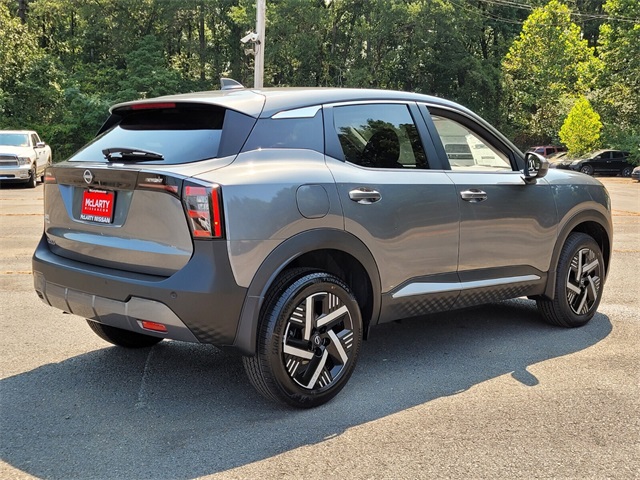 2025 Nissan Kicks SV photo 2
