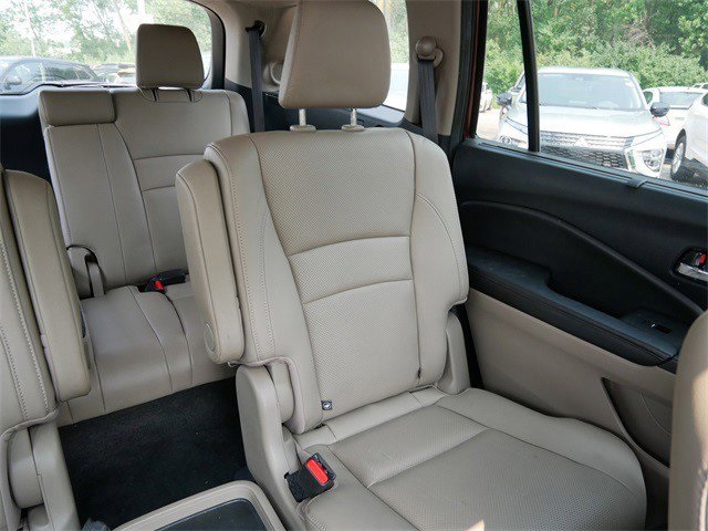 2016 Honda Pilot Elite photo 15