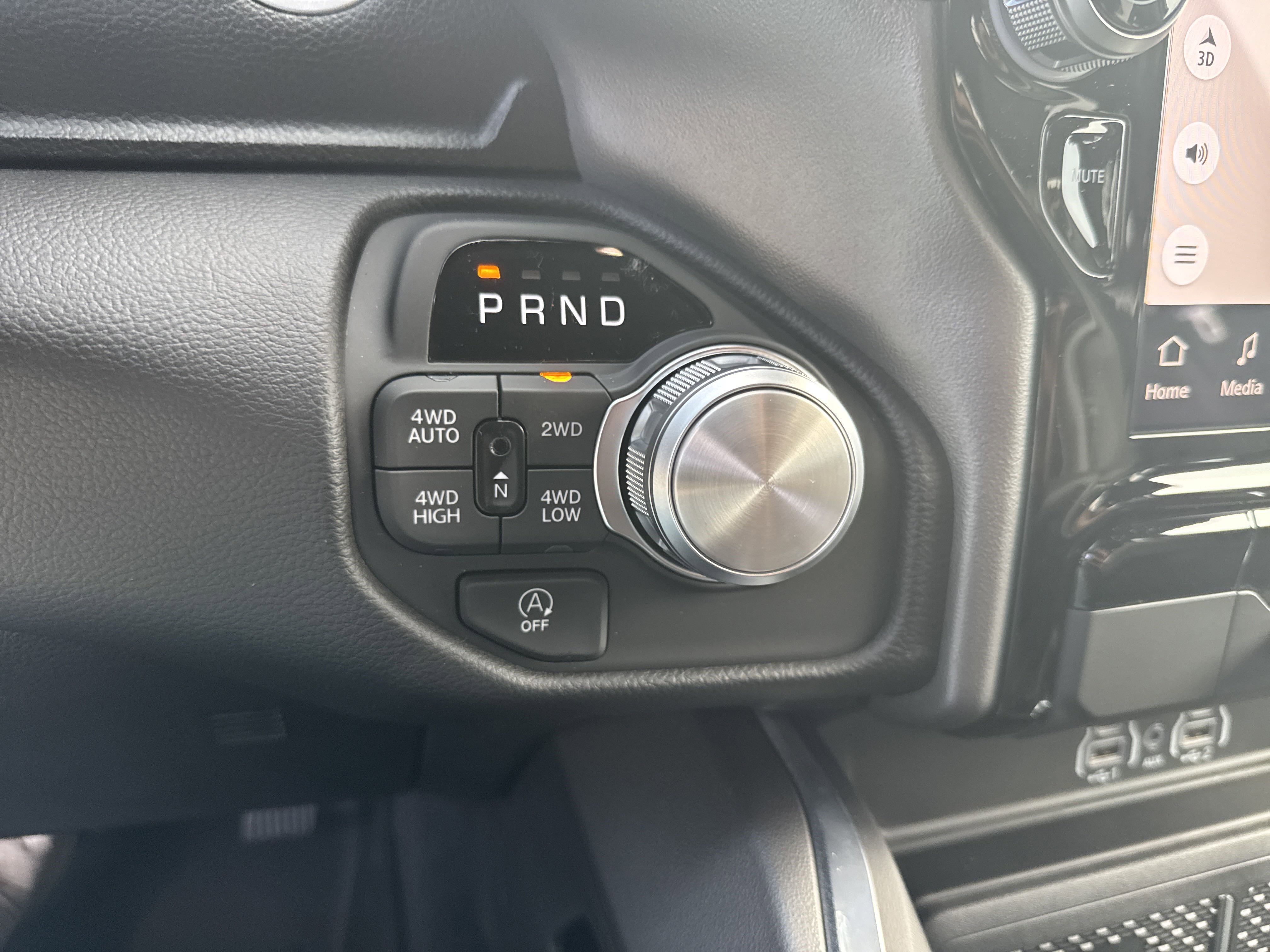 2025 Ram 1500 Laramie photo 17