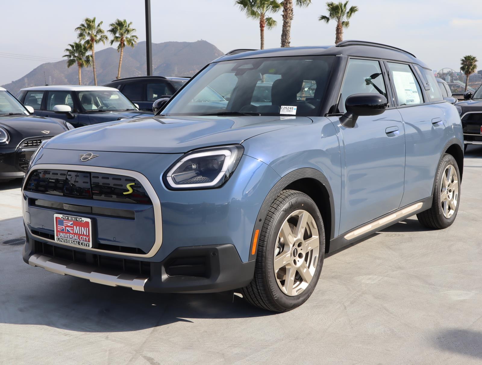 2025 Mini Countryman SE ALL4 photo 3