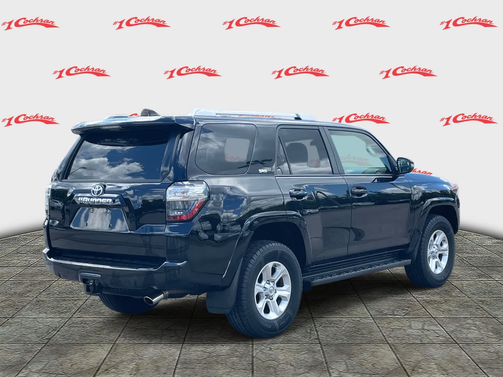 2018 Toyota 4Runner SR5 Premium photo 3