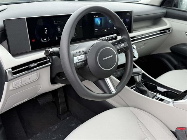 2026 Hyundai Tucson SEL photo 2