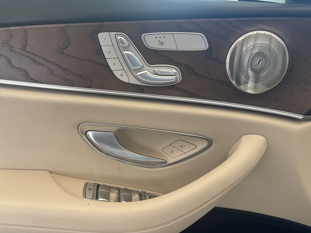 2022 Mercedes Benz E 350 4MATIC photo 10