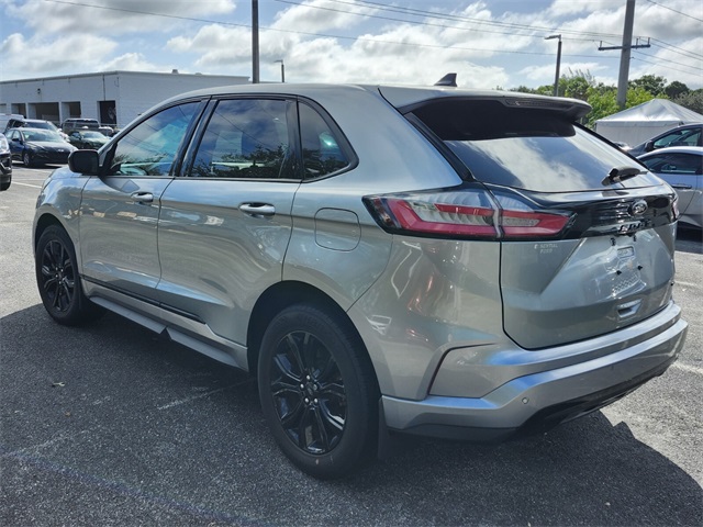 2024 Ford Edge SE photo 2