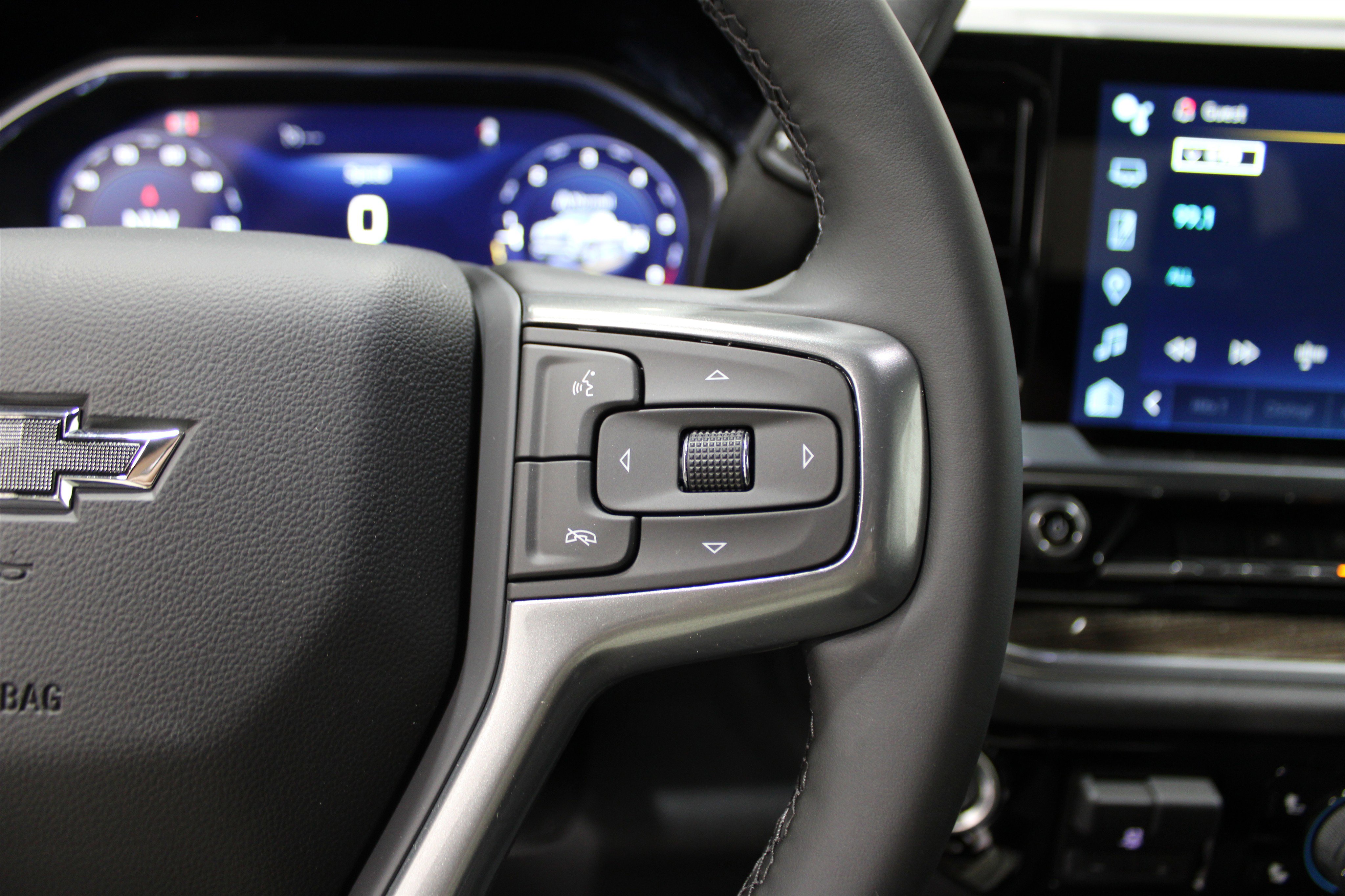 2026 Chevrolet Silverado 1500 RST photo 9