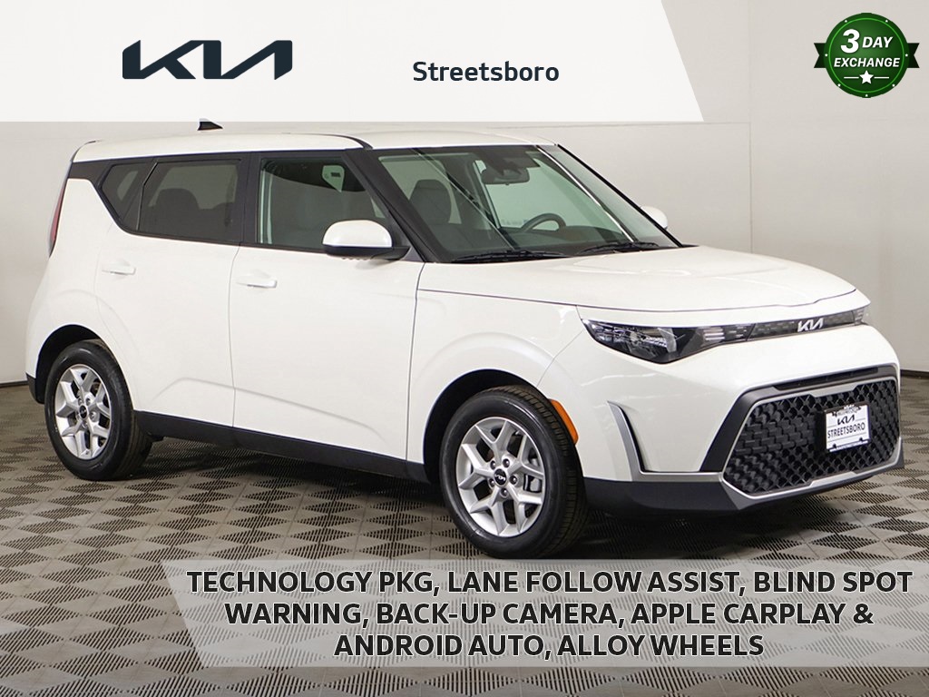 2024 Kia Soul LX's photo