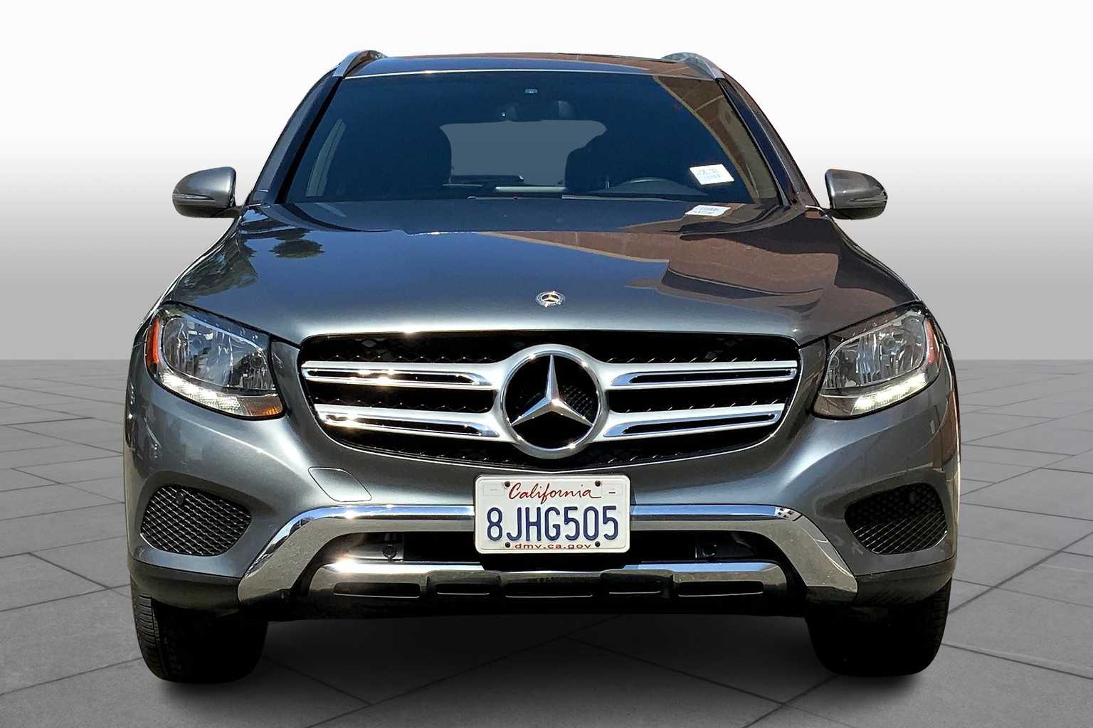 2018 Mercedes Benz GL 300 photo 3