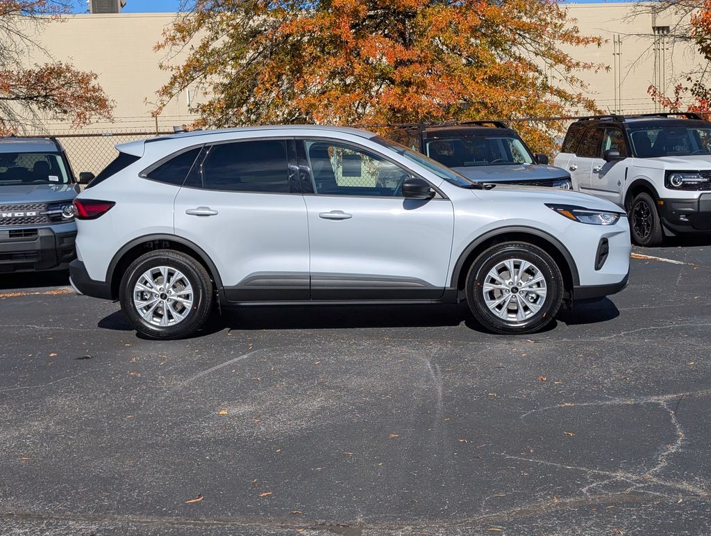 2026 Ford Escape Active photo 3