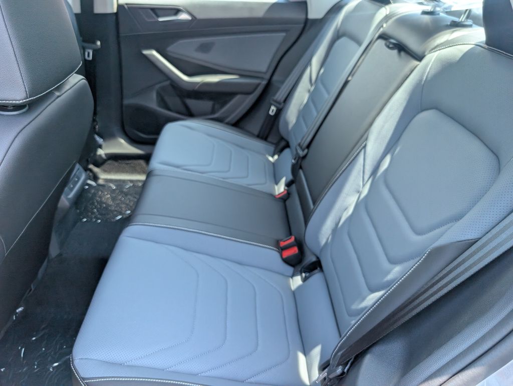 2025 Volkswagen Jetta 1.5T SEL photo 18