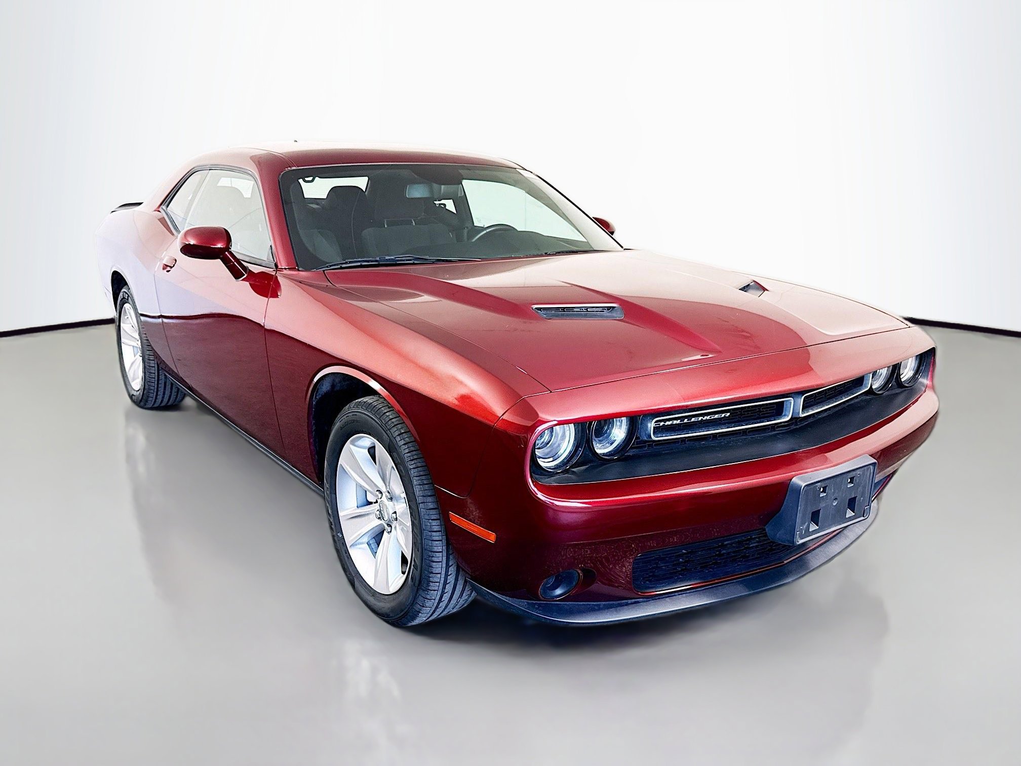 2023 Dodge Challenger SXT's photo