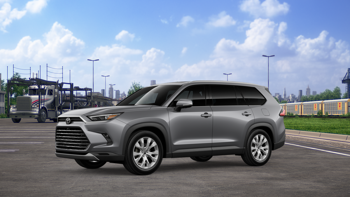 2026 Toyota Grand Highlander Hybrid Limited AWD photo 2