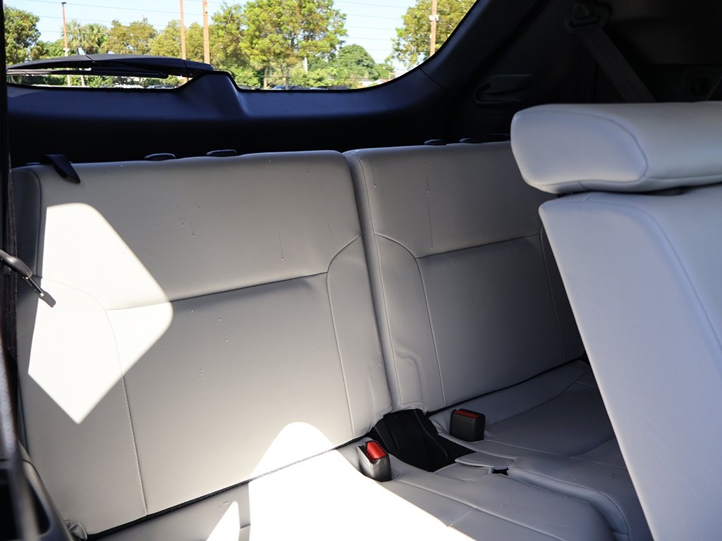 2022 Mitsubishi Outlander SEL photo 35