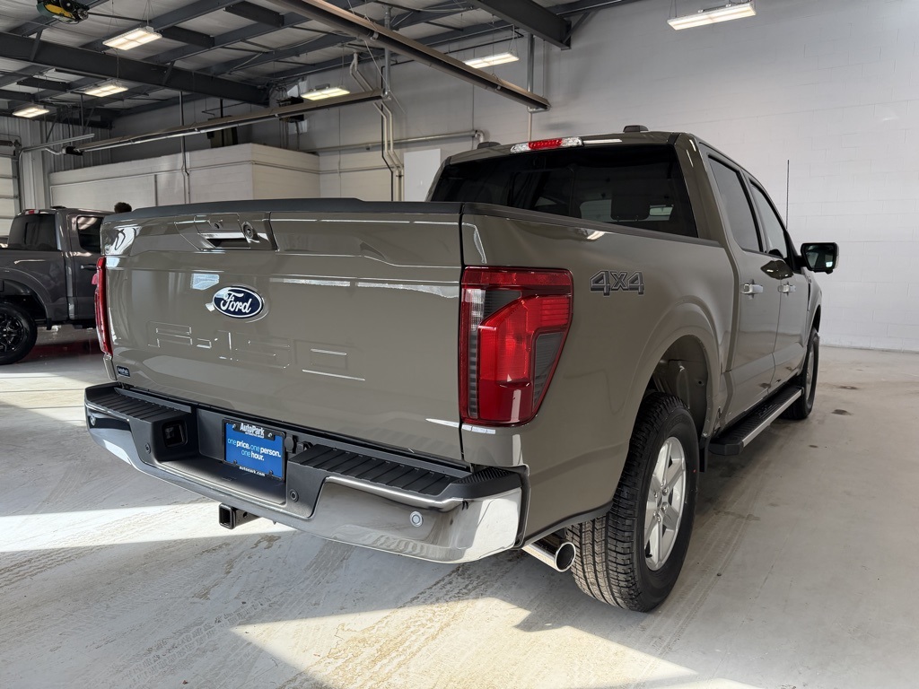 2025 Ford F-150 XLT photo 4