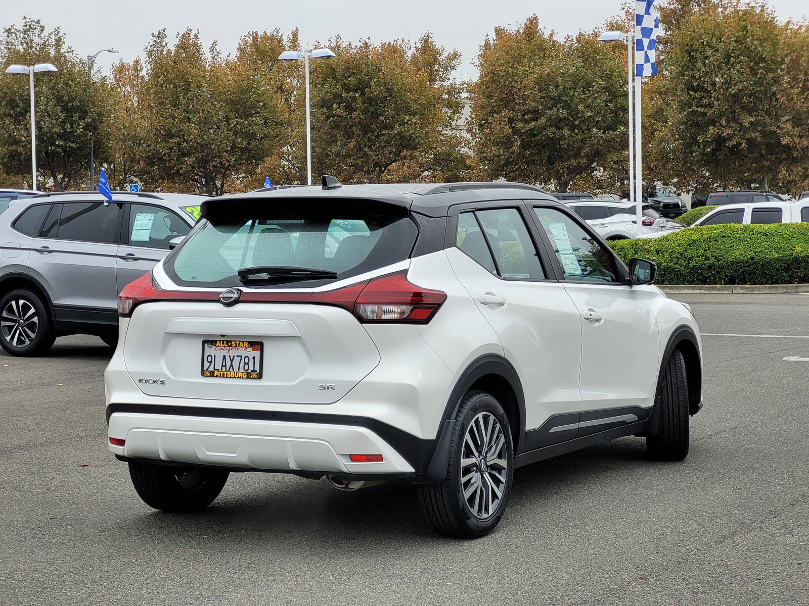 2024 Nissan Kicks SR photo 4