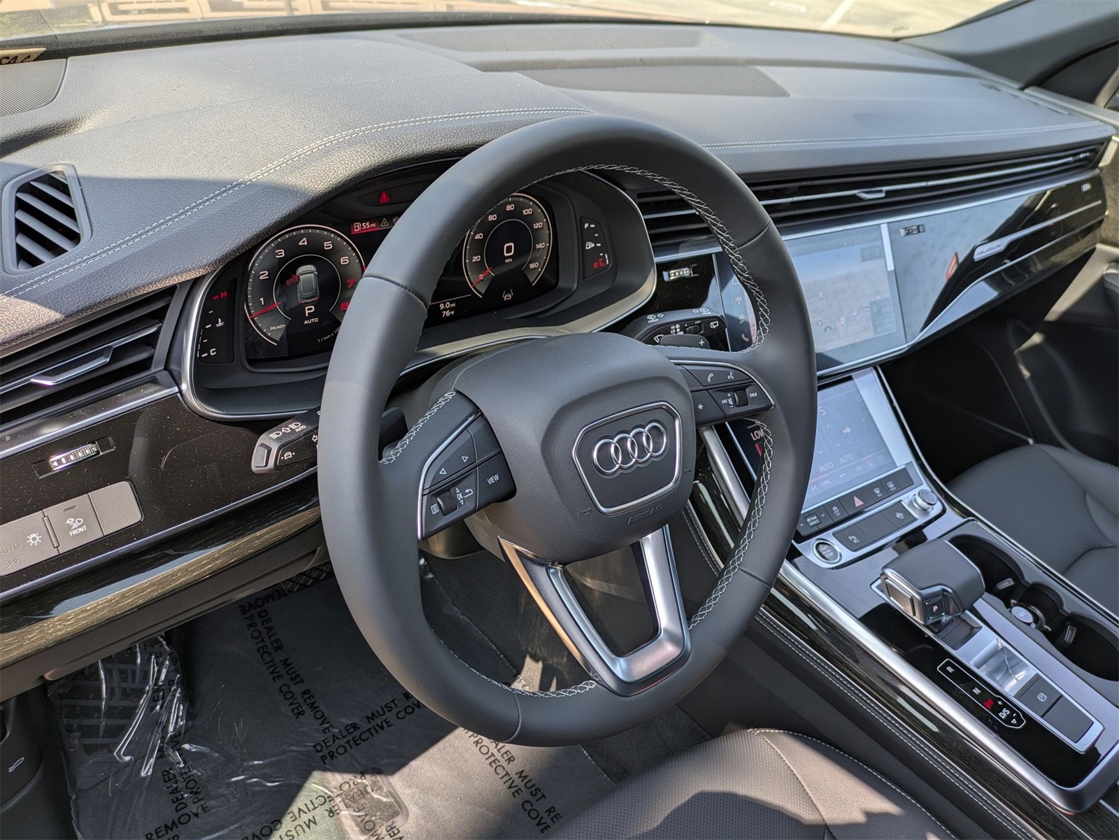 2025 Audi Q8 55 Premium Plus photo 9
