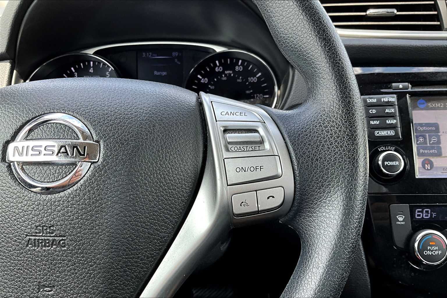 2016 Nissan Rogue SV photo 20