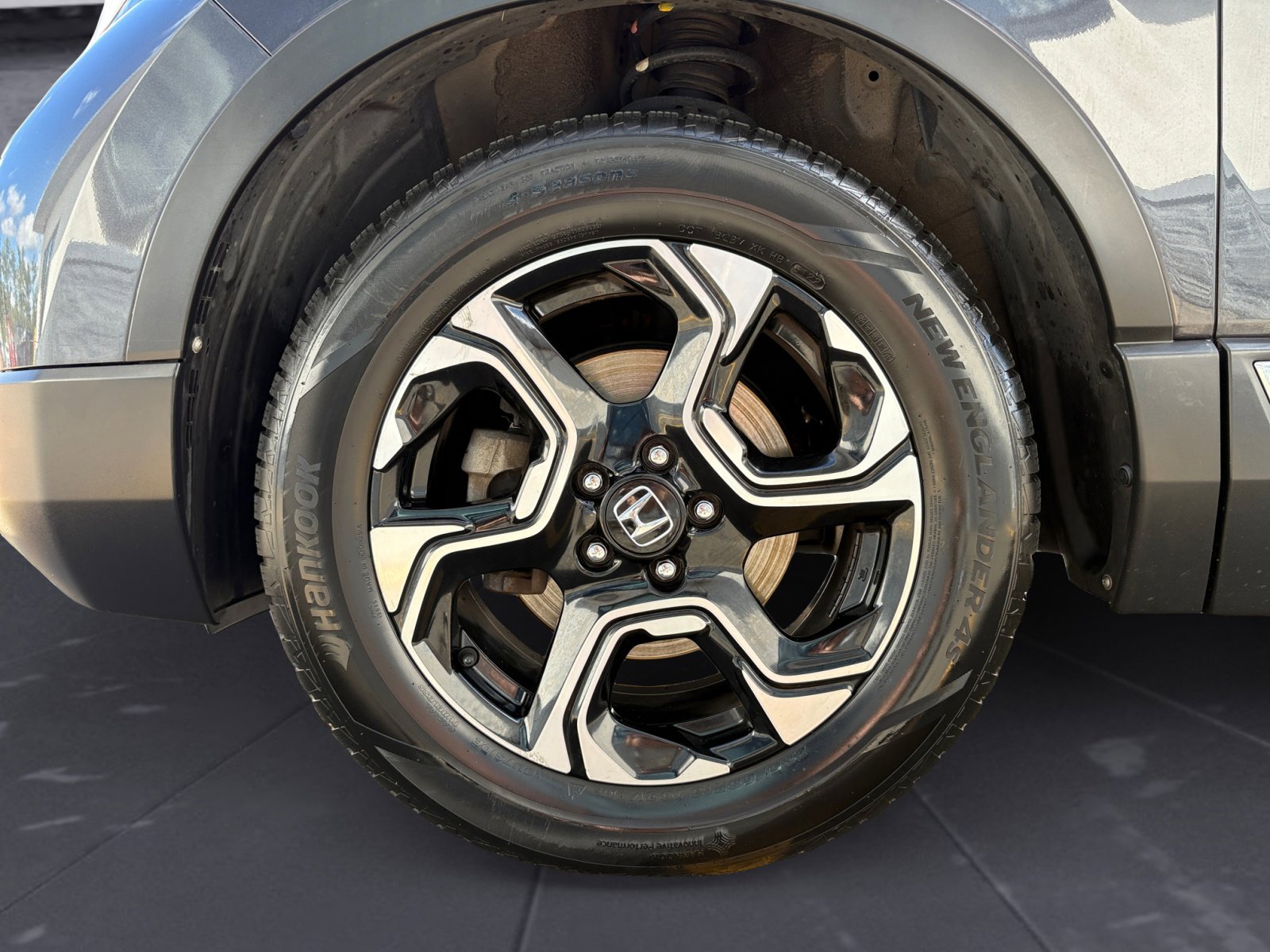 2017 Honda CR-V Touring photo 38